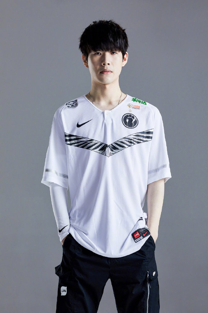 足彩盘口：解析“平半盘”的资金诱导性。（足彩盘口：解读“平半盘”的资金引导机制）