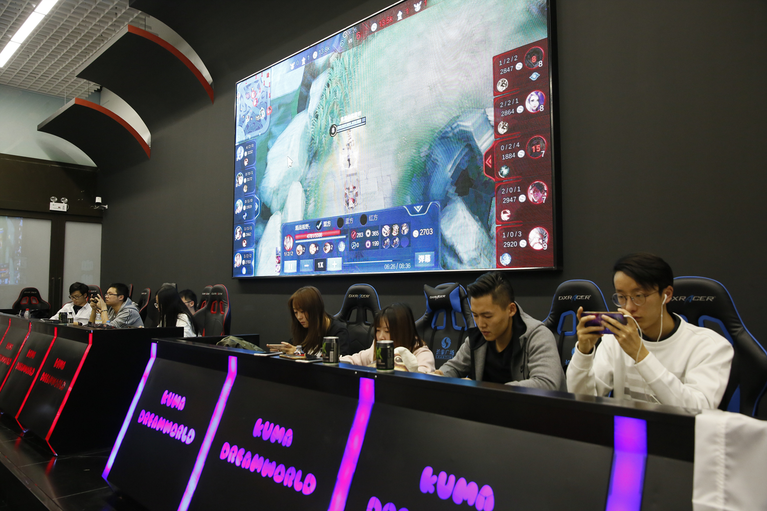 FNC官方：Hylissang将缺席明日对阵EG和CHF的比赛